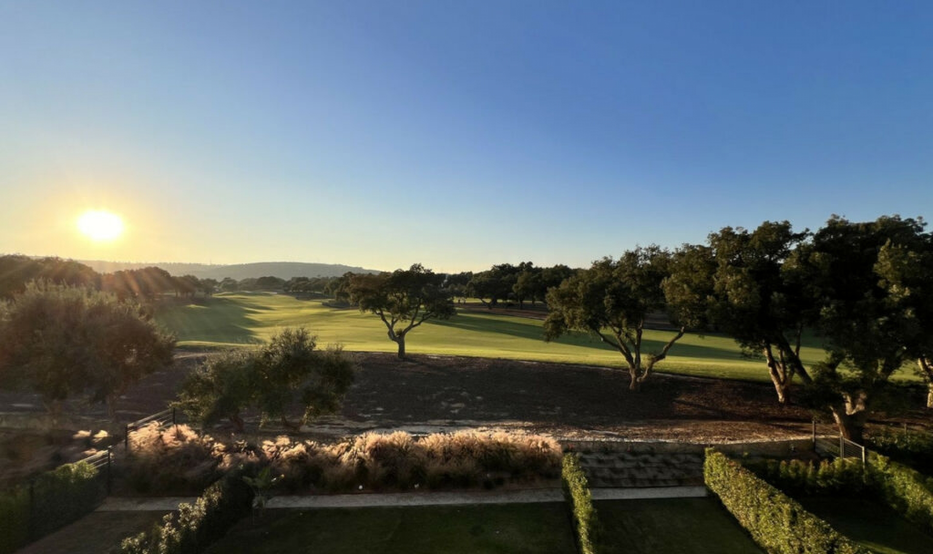 Resale - House -
San Roque Club