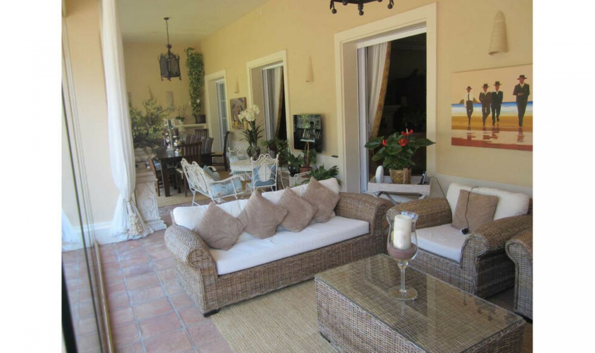 Resale - House -
San Roque Club