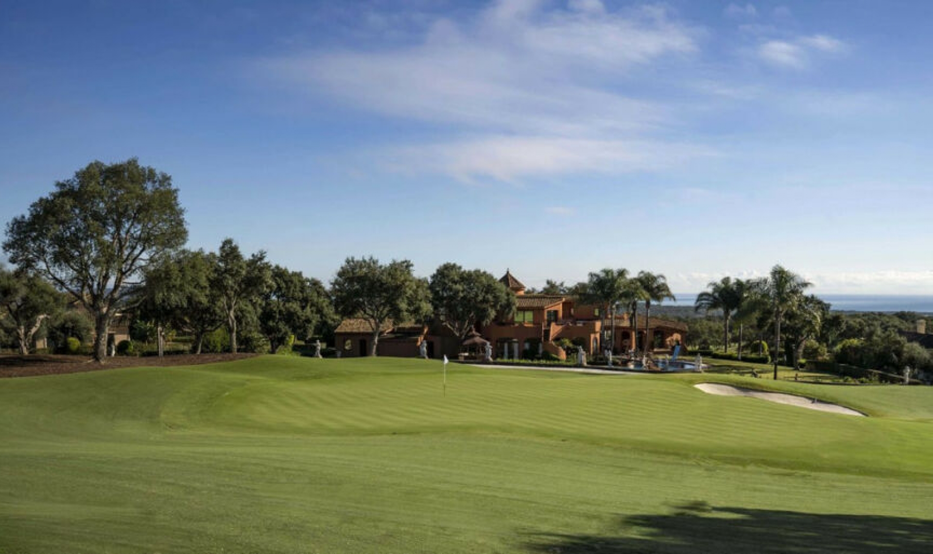 Resale - House -
San Roque Club