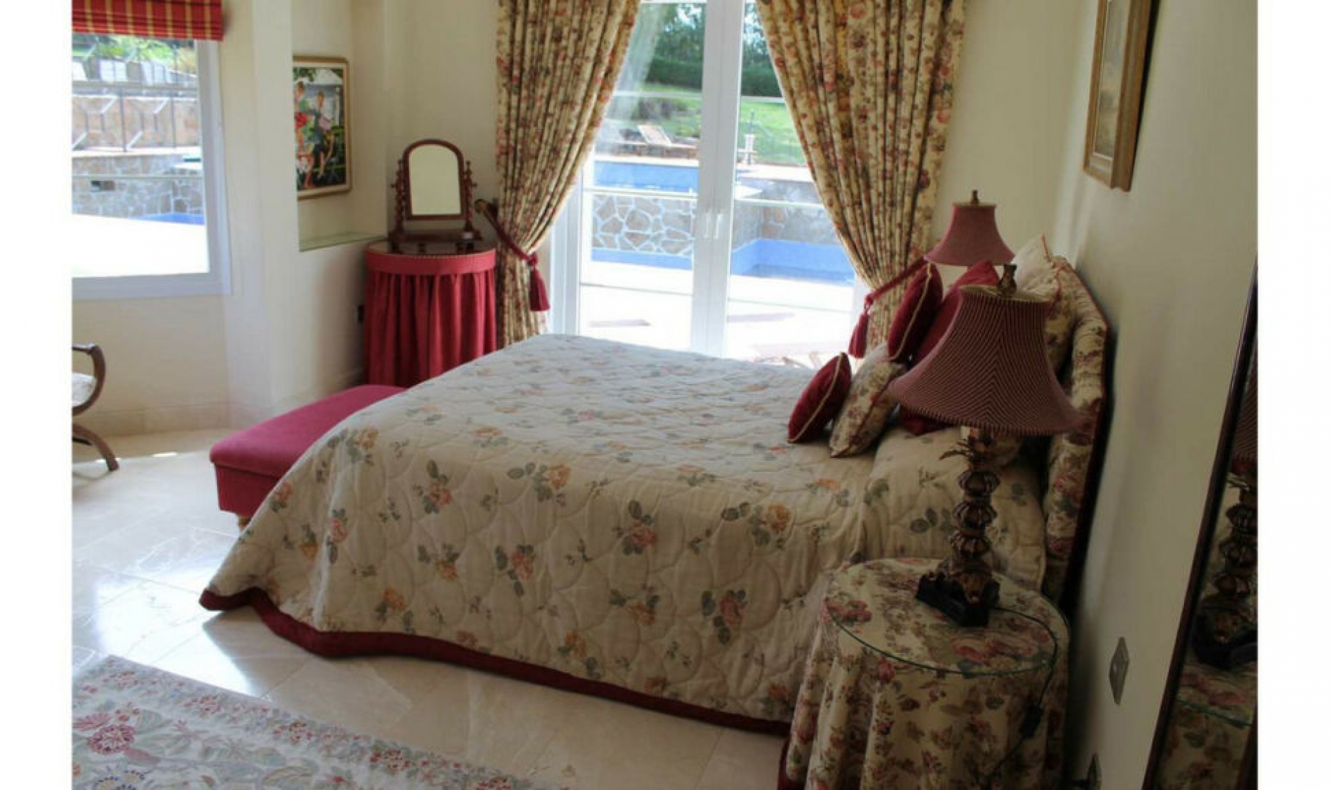 Resale - House -
San Roque Club