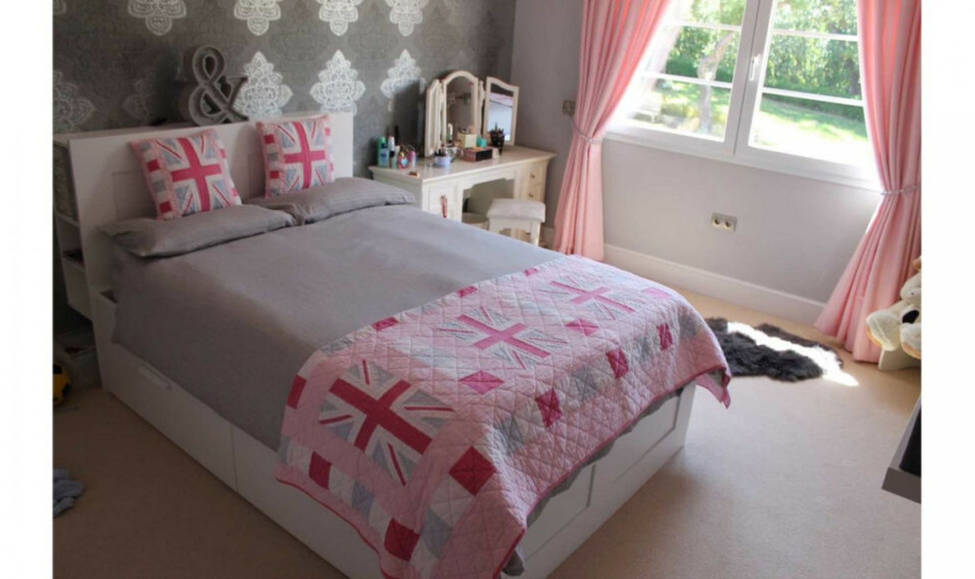 Resale - House -
San Roque Club