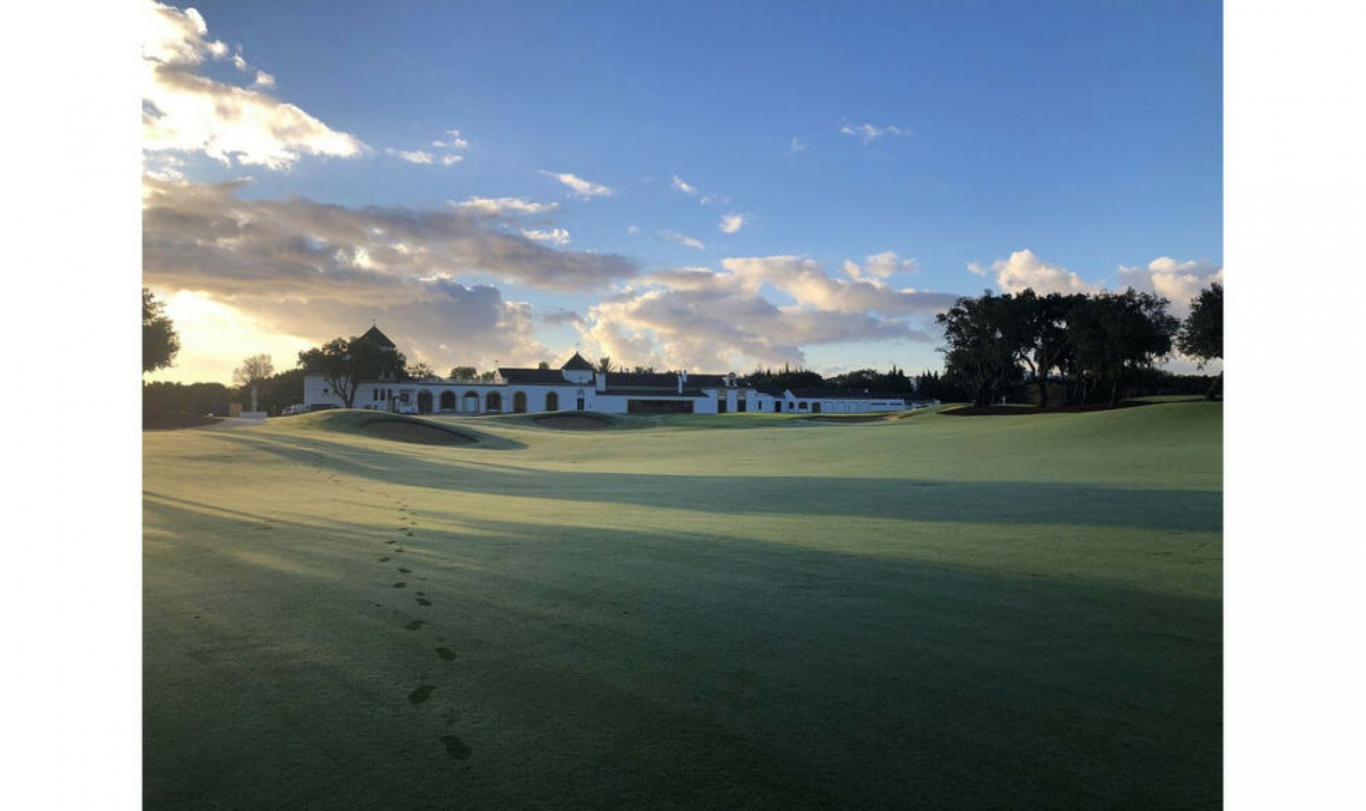 Resale - House -
San Roque Club