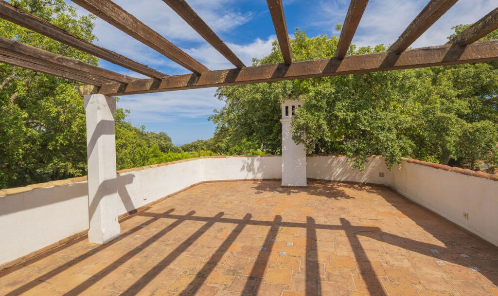 Resale - House -
San Roque Club