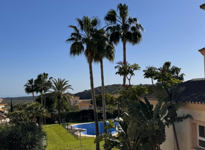 Resale - House -
San Roque Club