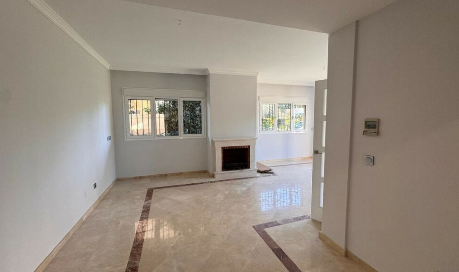 Resale - House -
San Roque Club