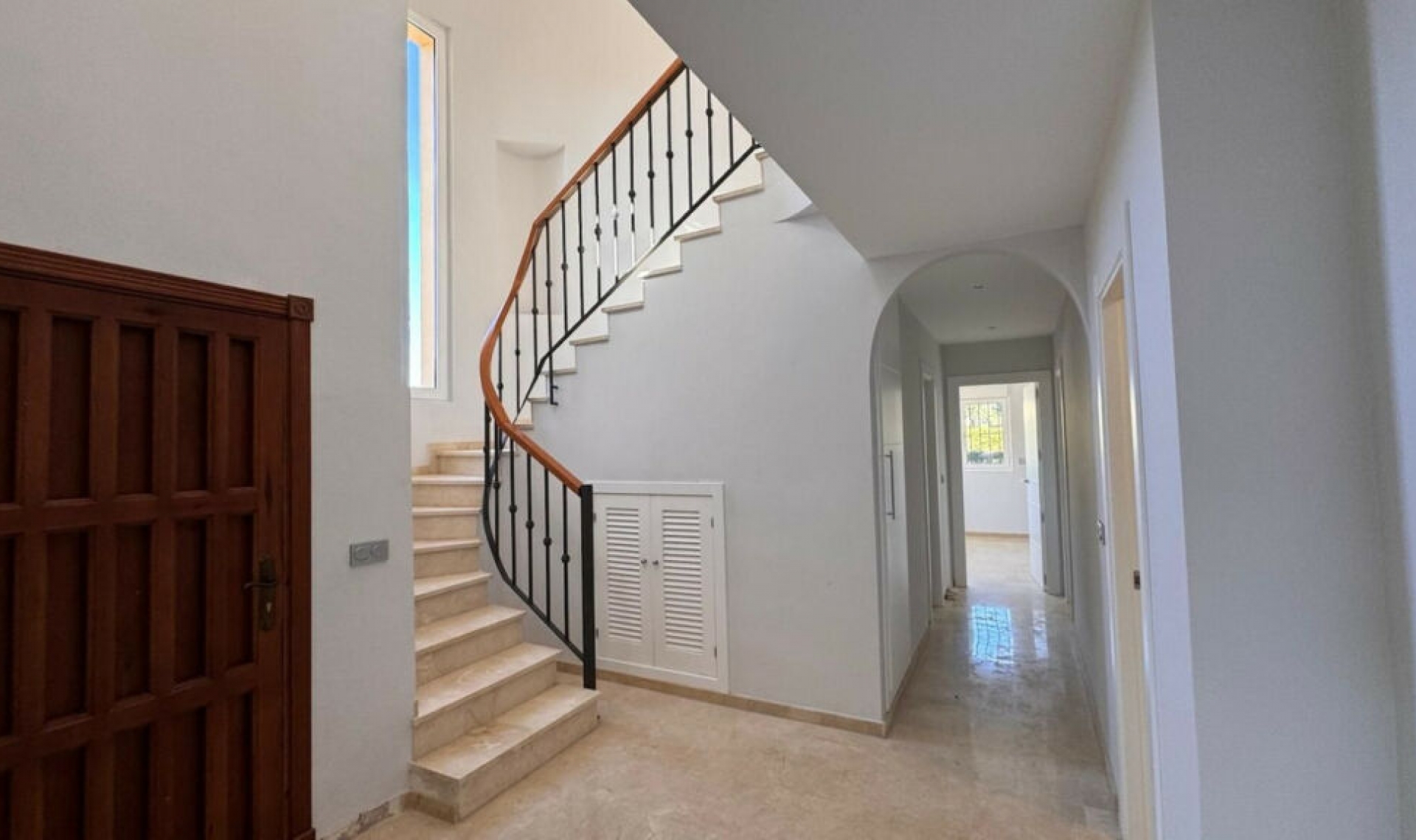 Resale - House -
San Roque Club