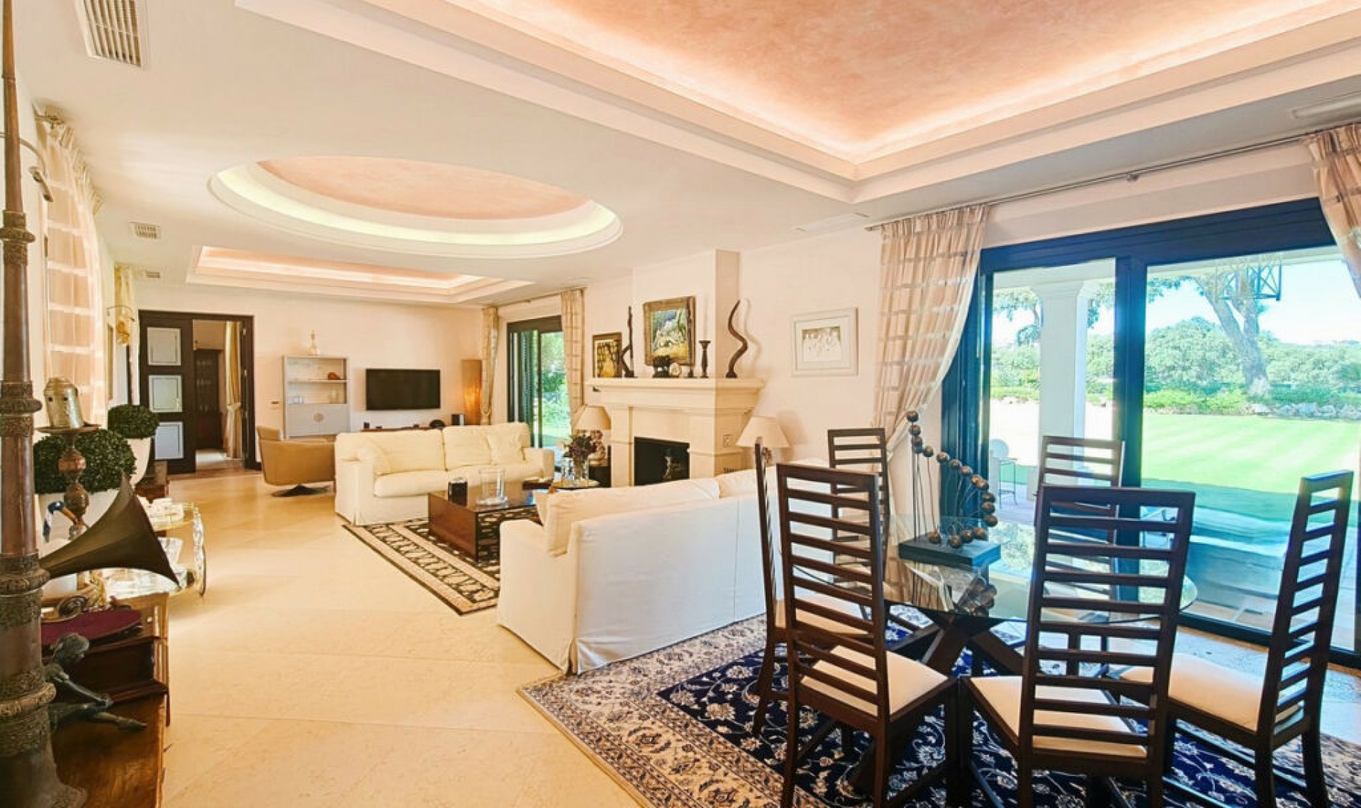 Resale - House -
San Roque Club