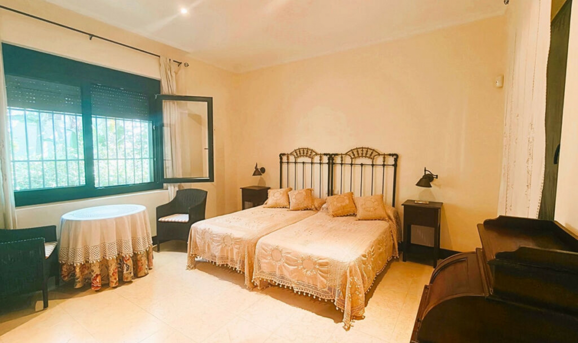 Resale - House -
San Roque Club