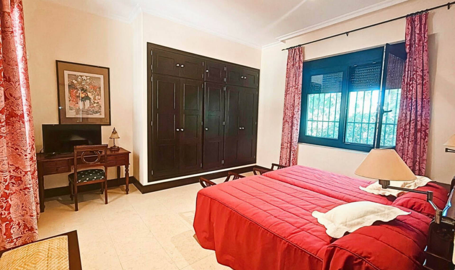 Resale - House -
San Roque Club