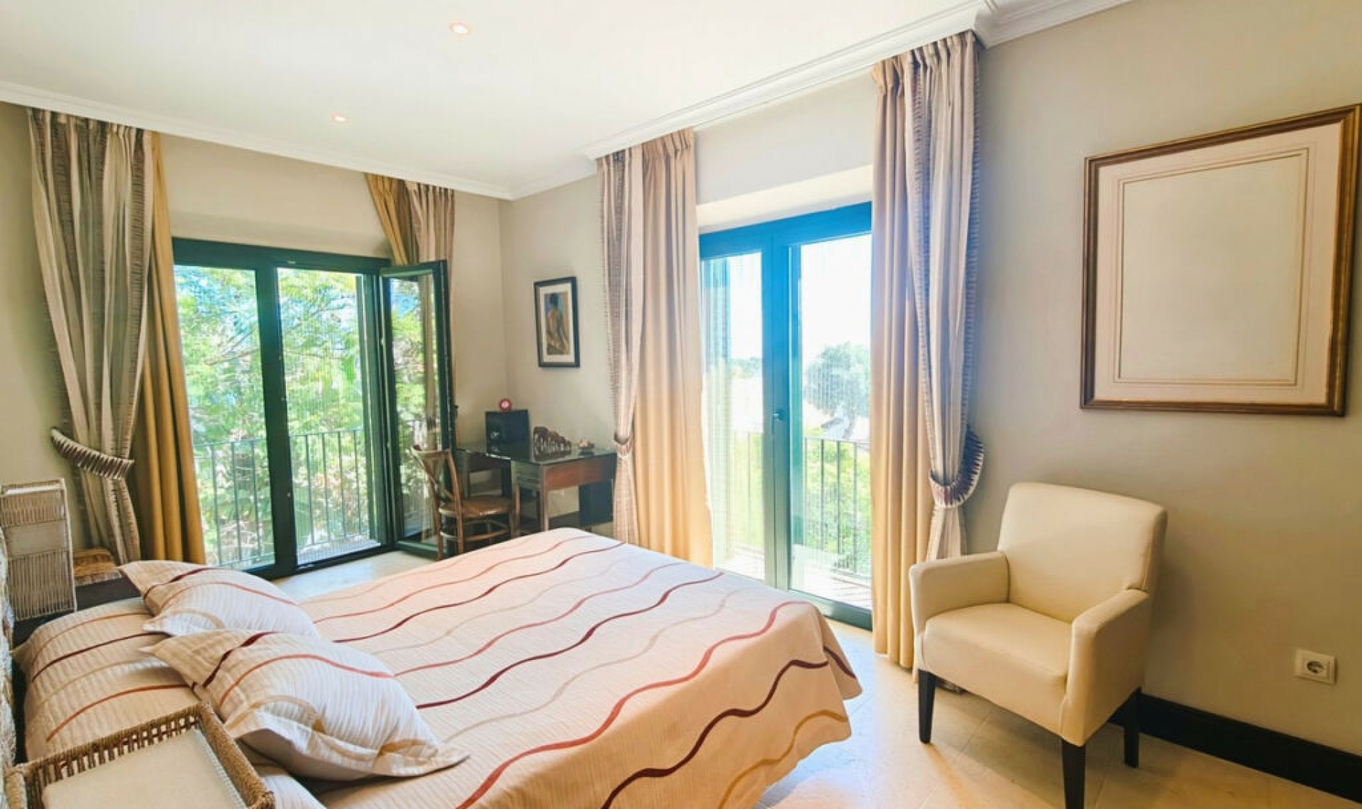 Resale - House -
San Roque Club