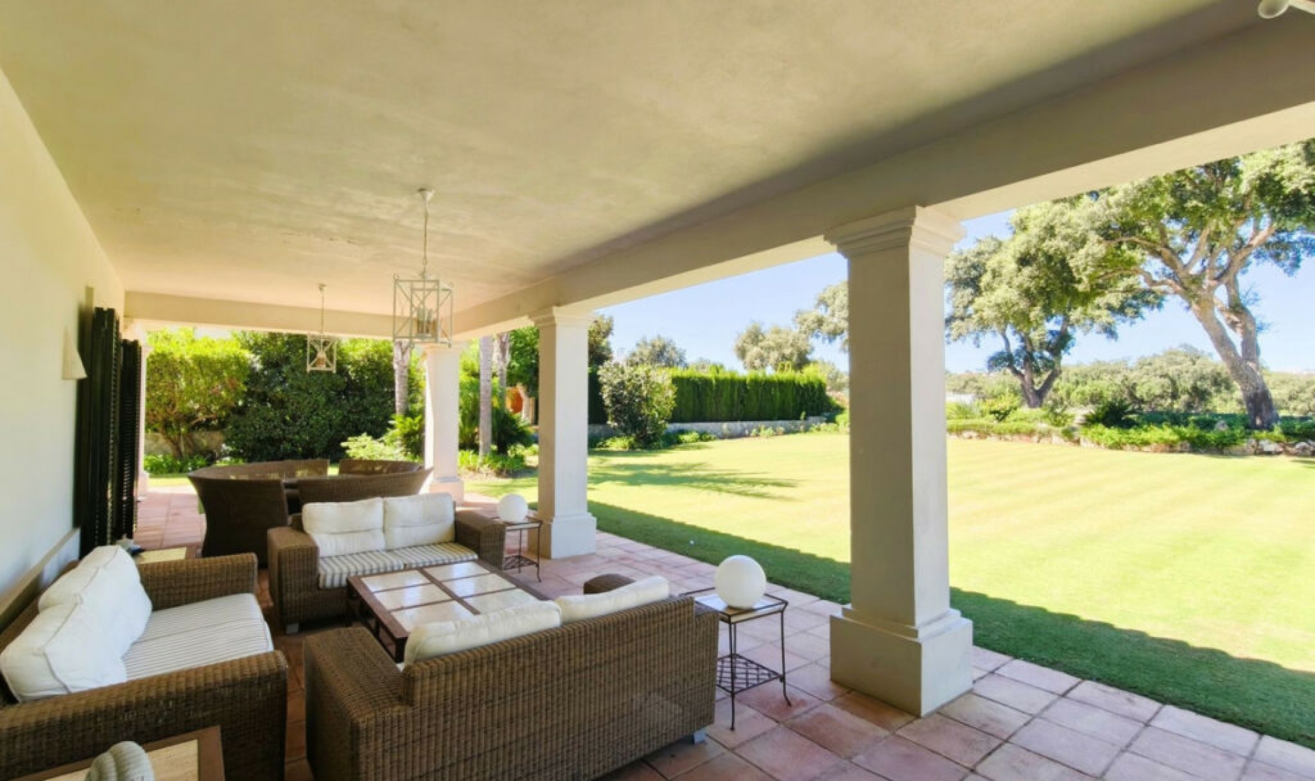 Resale - House -
San Roque Club