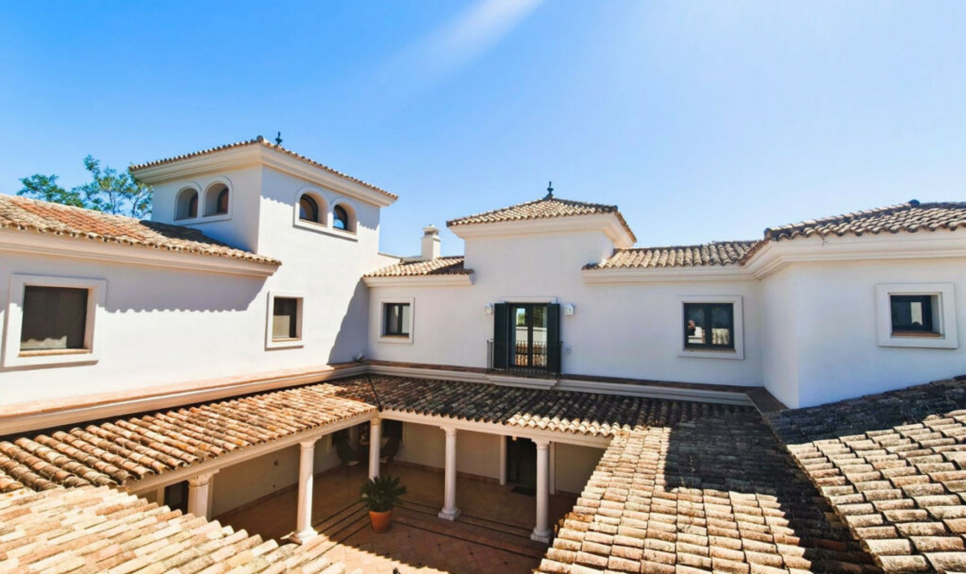 Resale - House -
San Roque Club