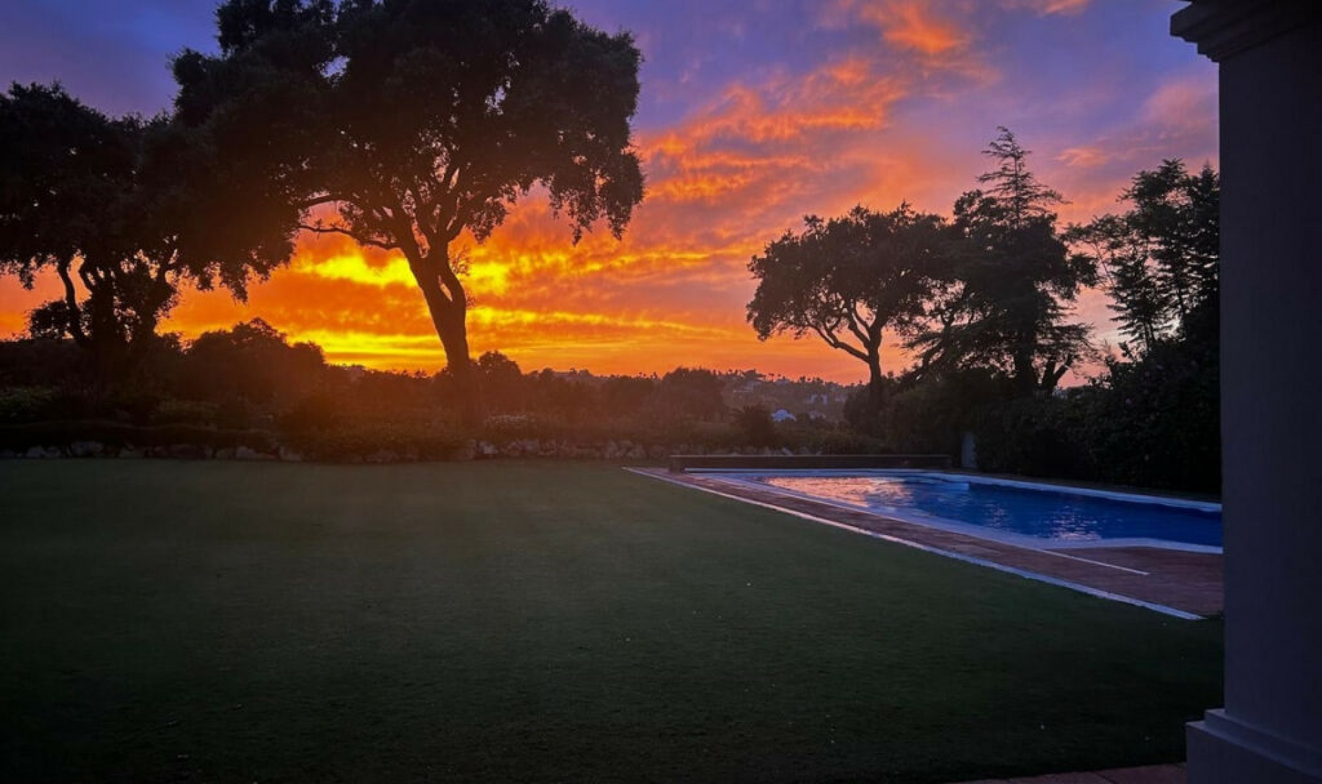 Resale - House -
San Roque Club