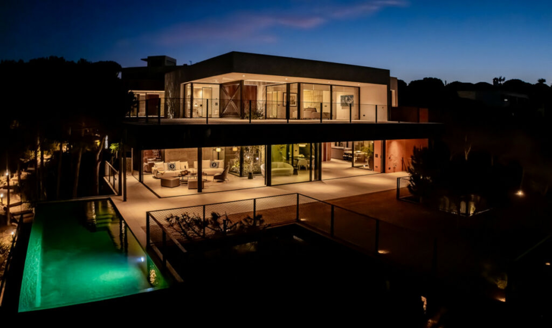 Resale - House -
San Roque