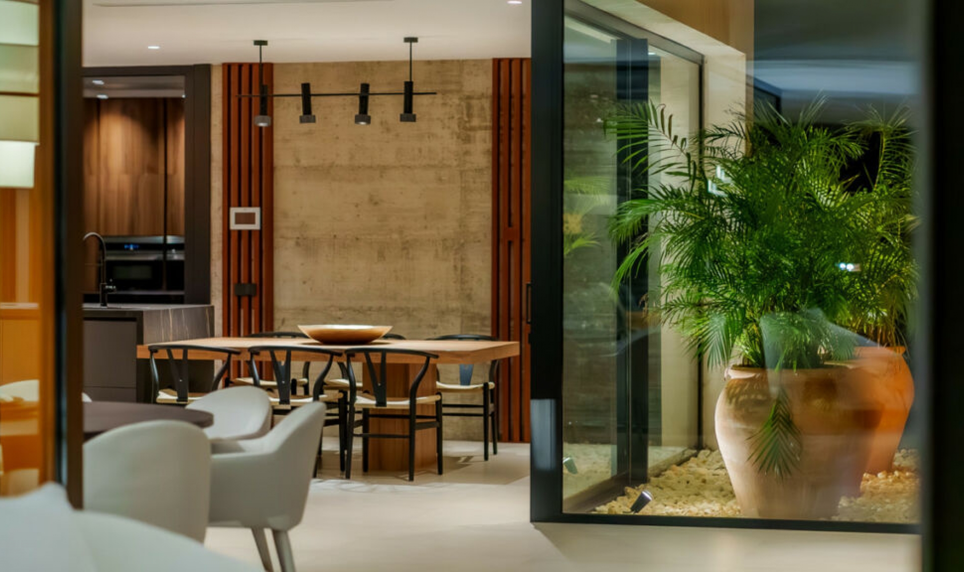 Resale - House -
San Roque