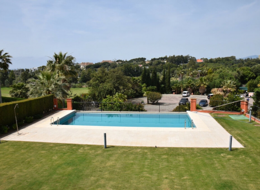 Resale - House -
Santa Clara