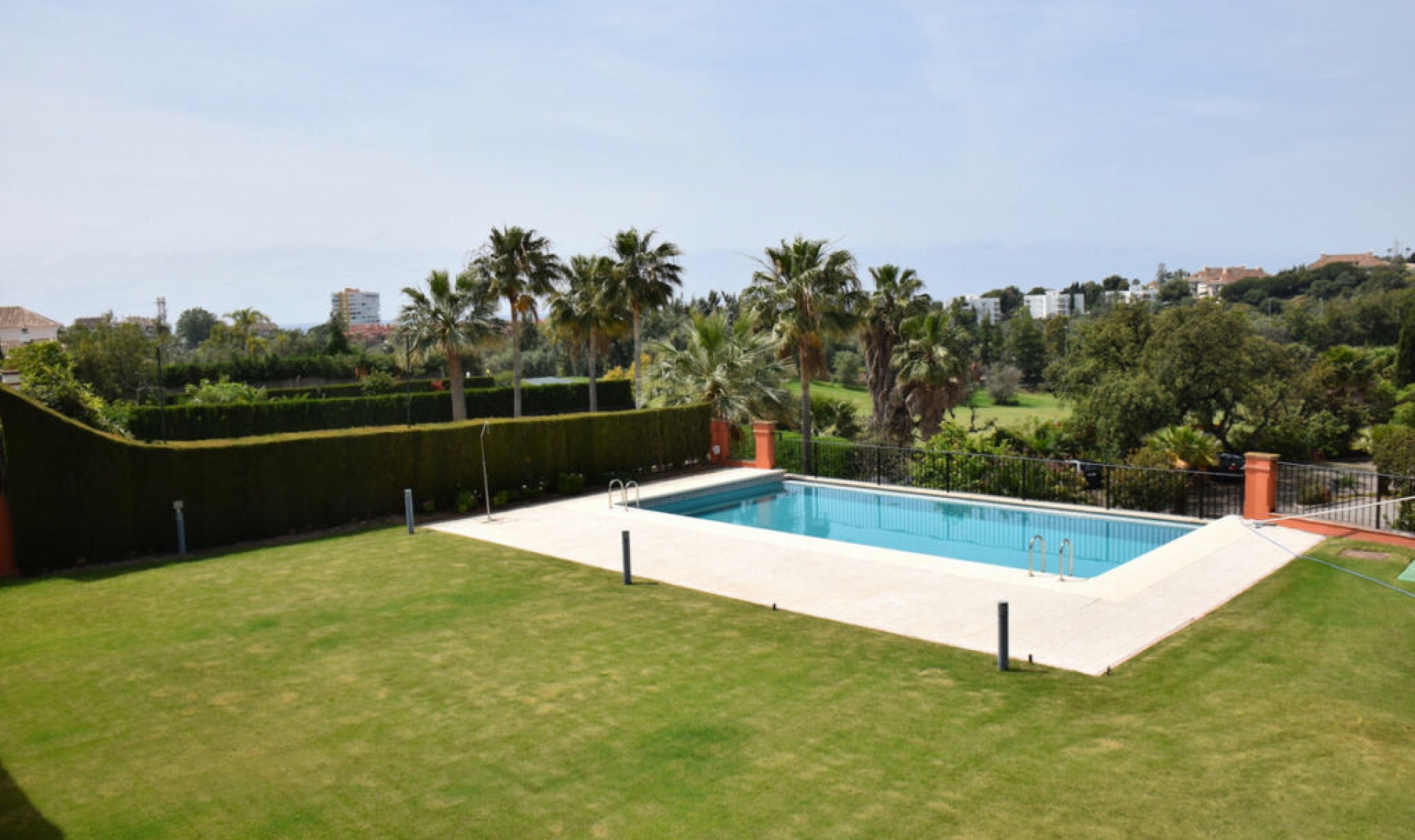 Resale - House -
Santa Clara