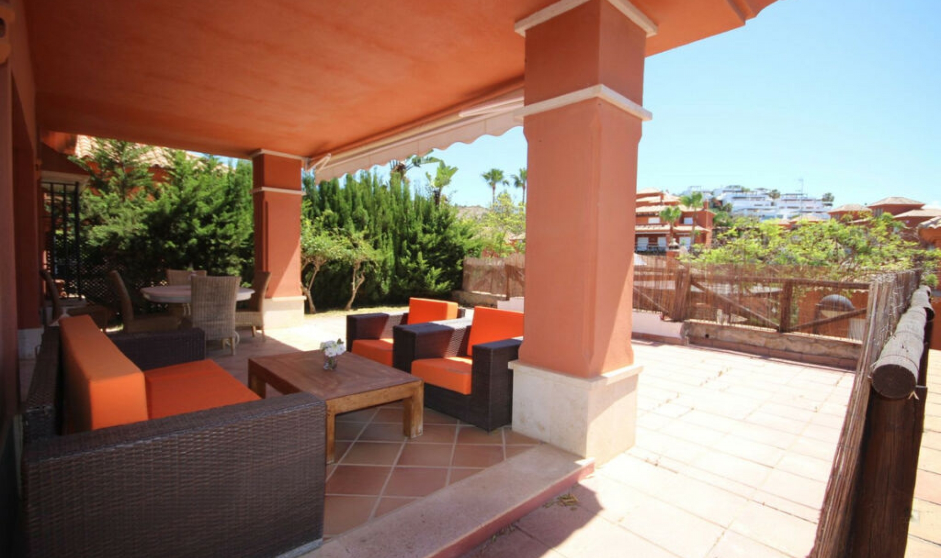 Resale - House -
Santa Clara