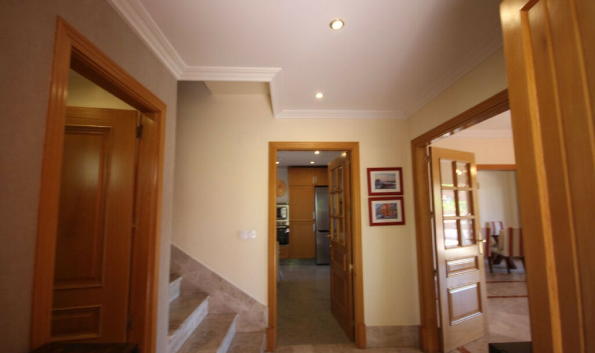 Resale - House -
Santa Clara