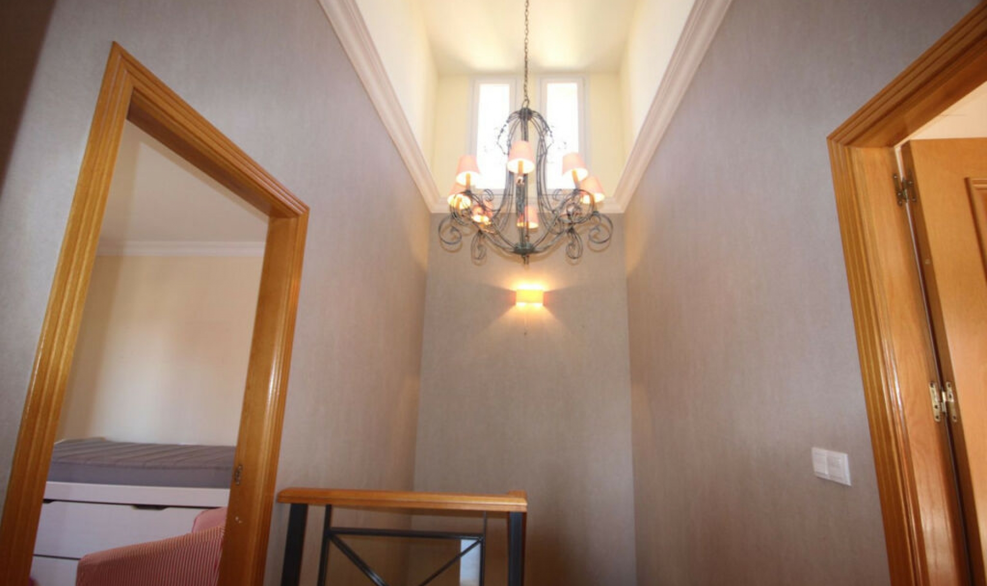 Resale - House -
Santa Clara