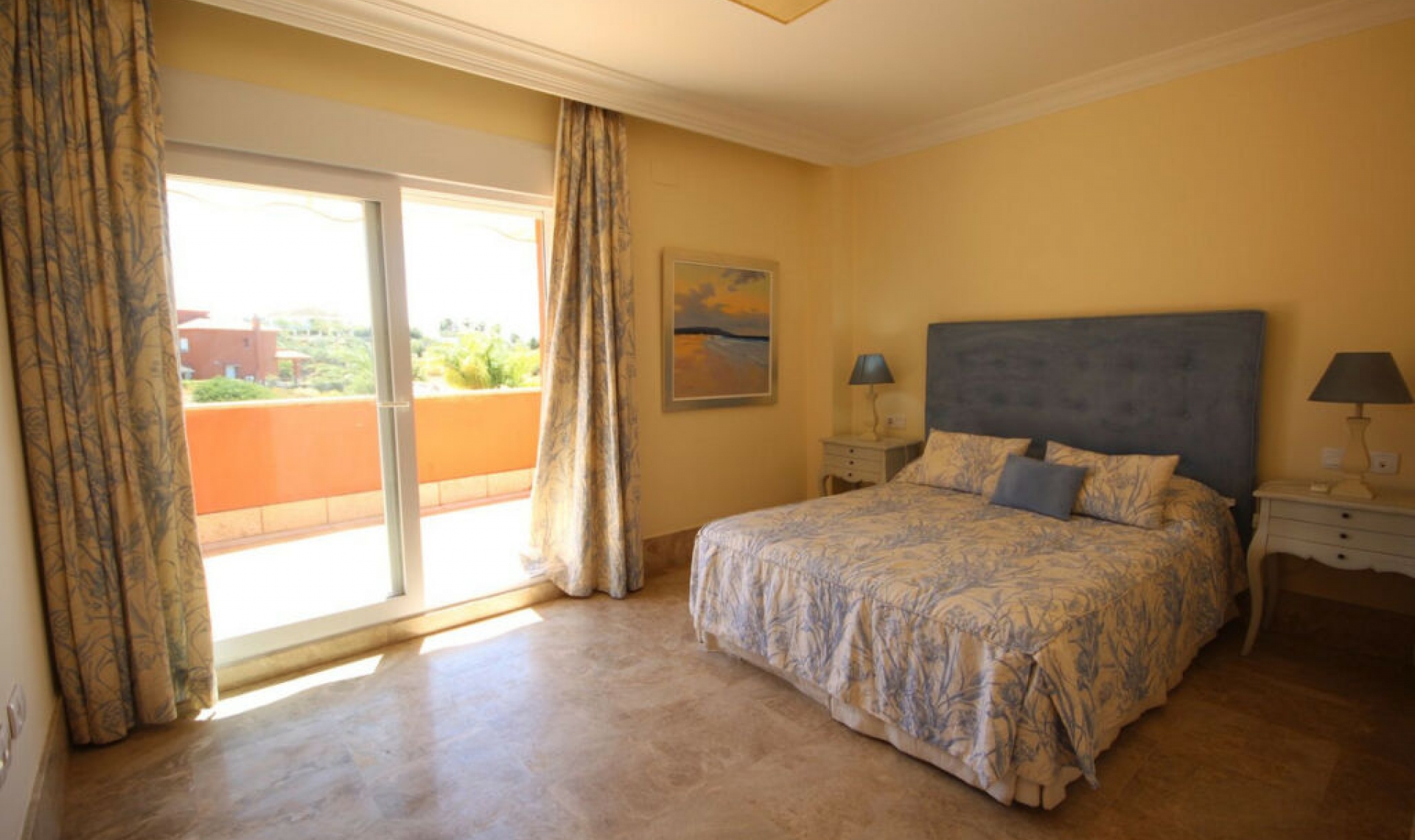 Resale - House -
Santa Clara