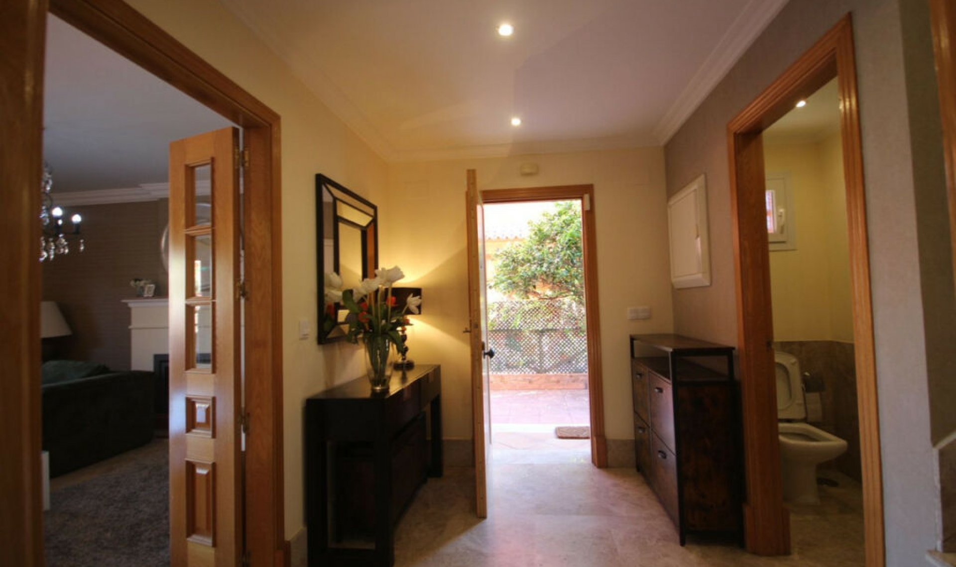 Resale - House -
Santa Clara