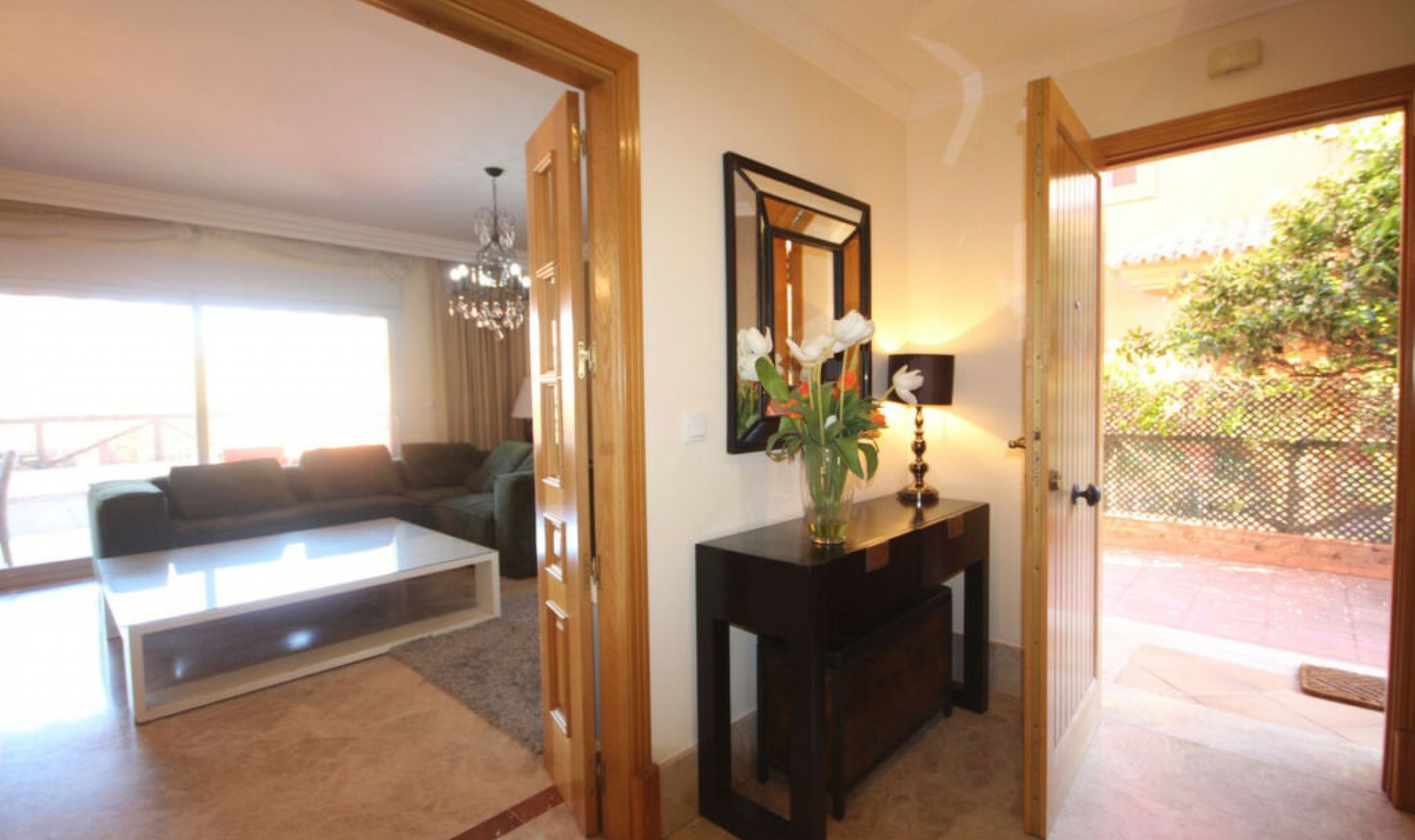 Resale - House -
Santa Clara