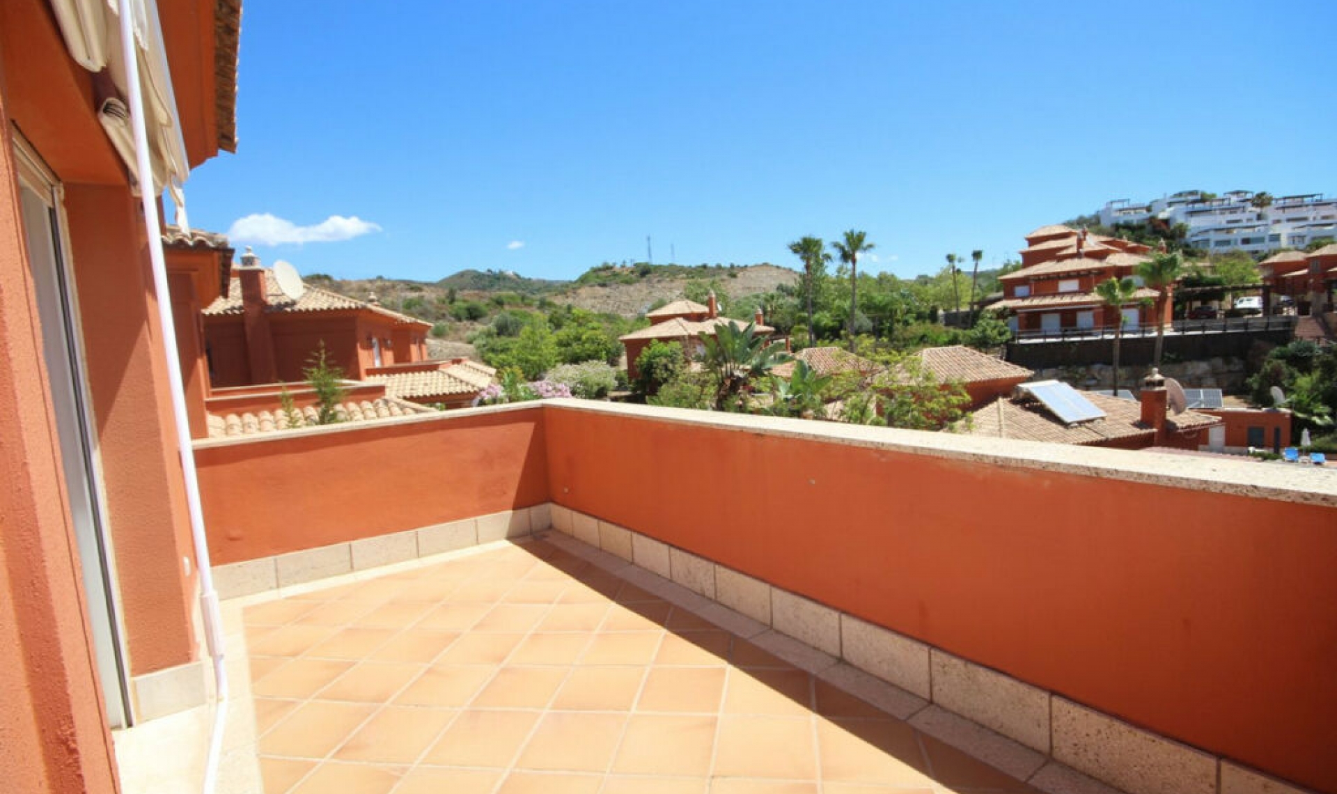 Resale - House -
Santa Clara