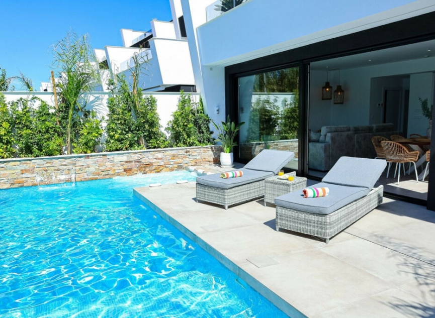 Resale - House -
Santiago de la Ribera