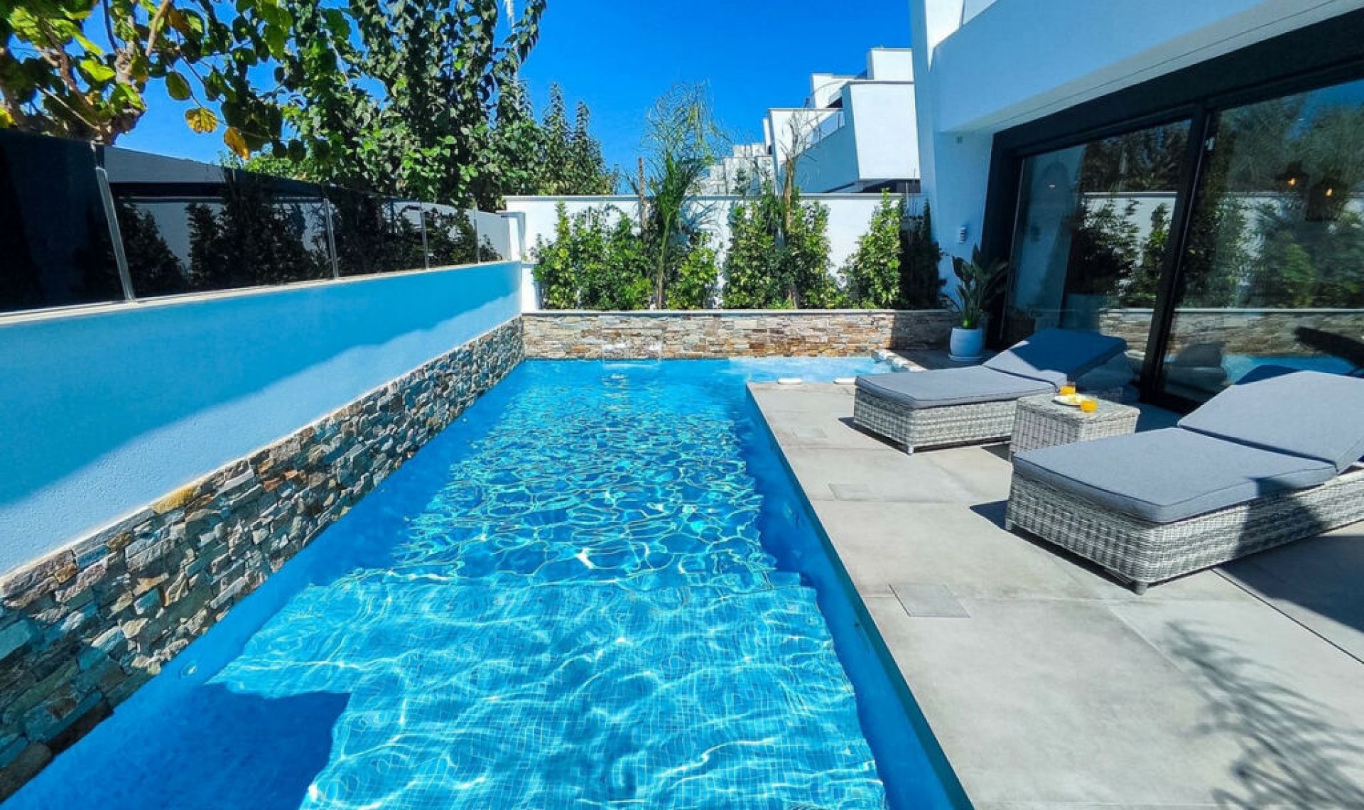 Resale - House -
Santiago de la Ribera