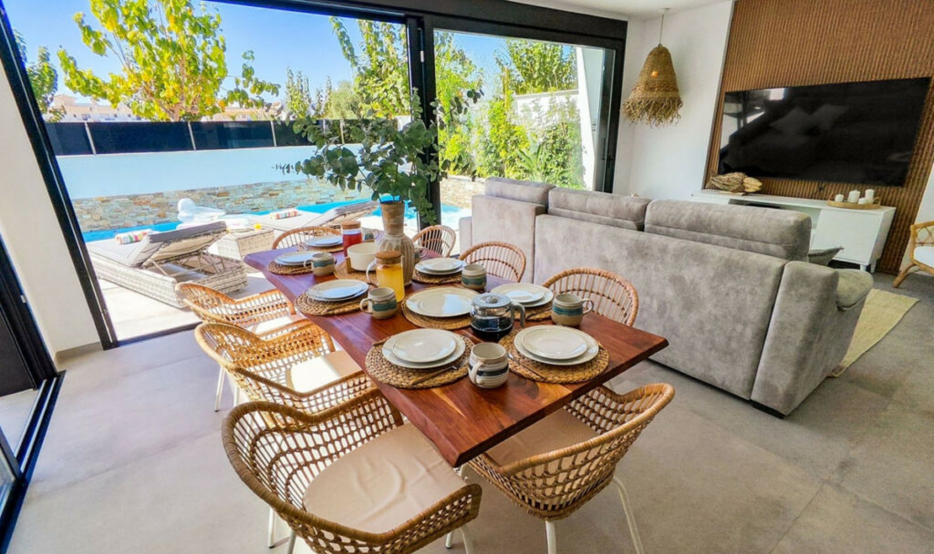 Resale - House -
Santiago de la Ribera