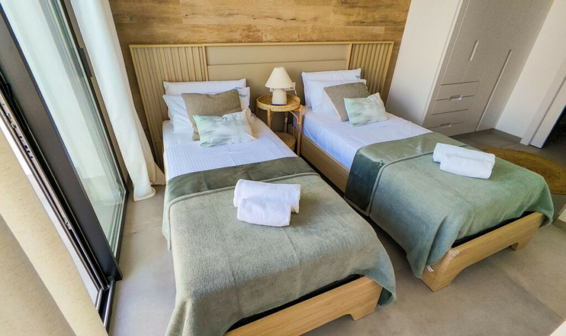 Resale - House -
Santiago de la Ribera