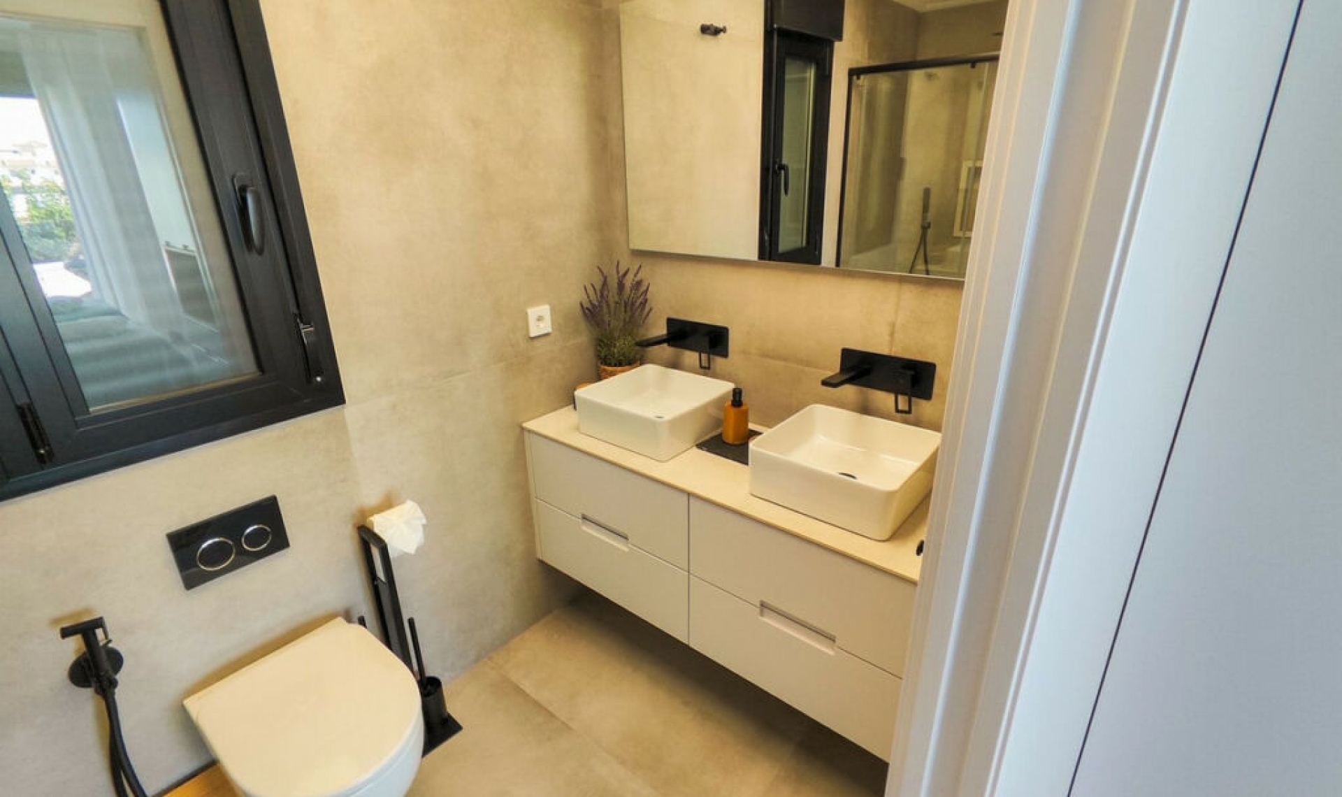 Resale - House -
Santiago de la Ribera