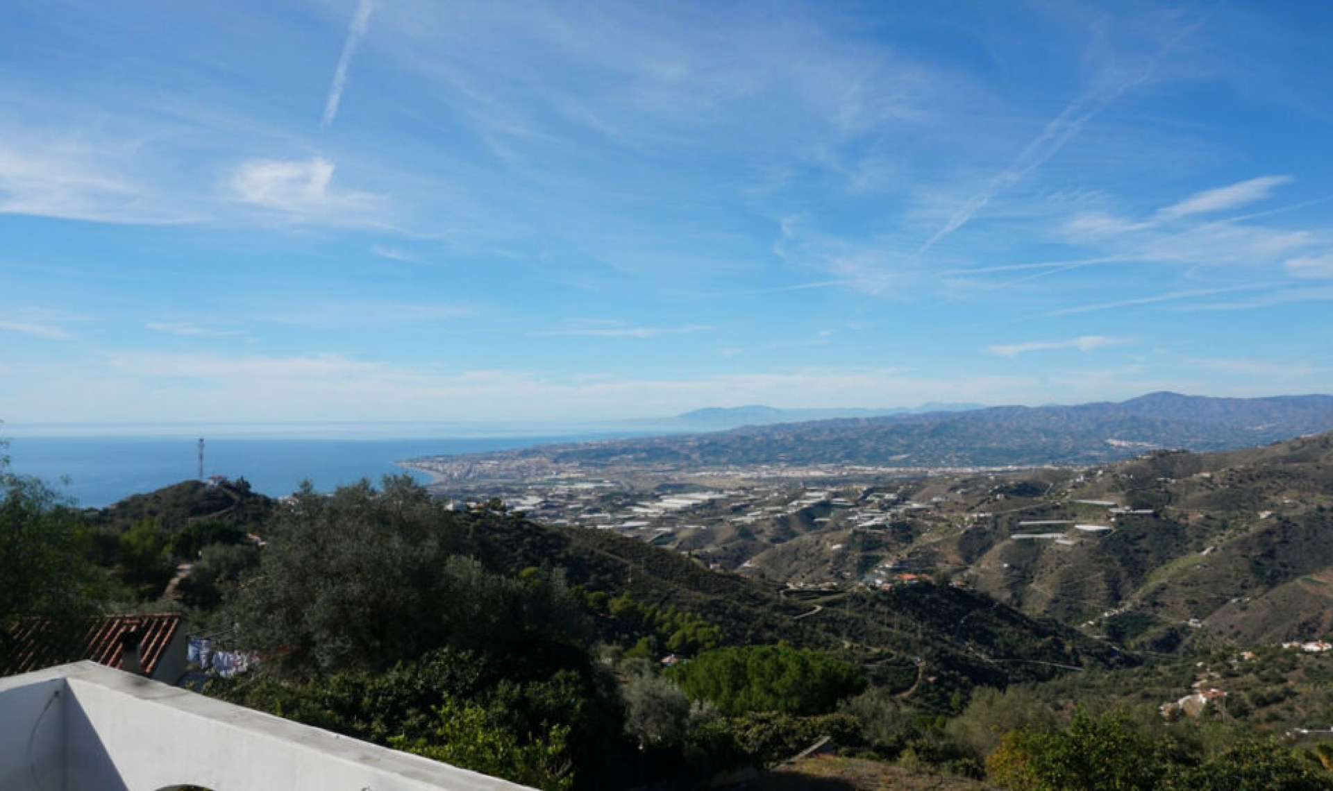 Resale - House -
Sayalonga