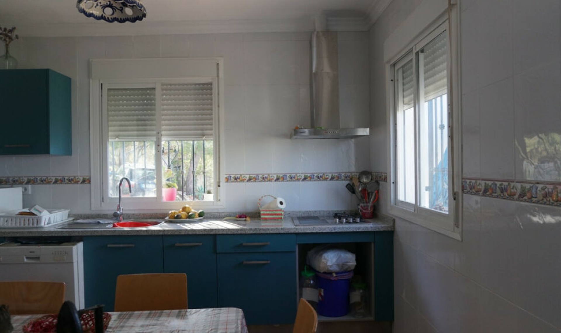 Resale - House -
Sayalonga