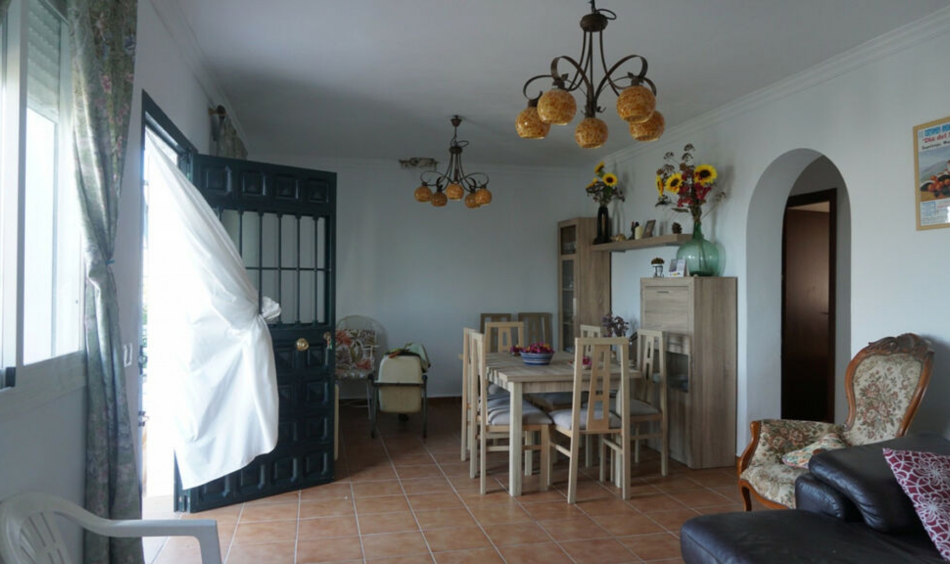 Resale - House -
Sayalonga