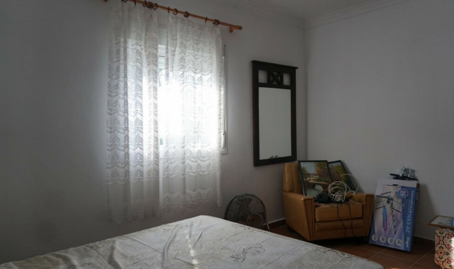 Resale - House -
Sayalonga