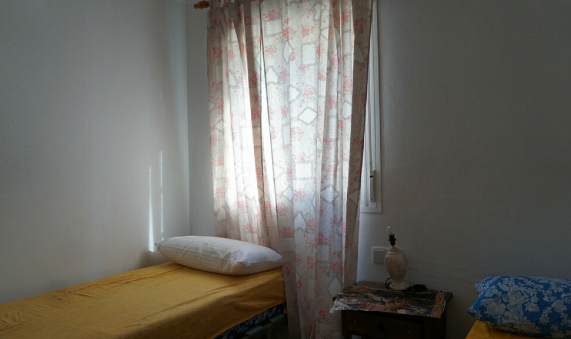 Resale - House -
Sayalonga