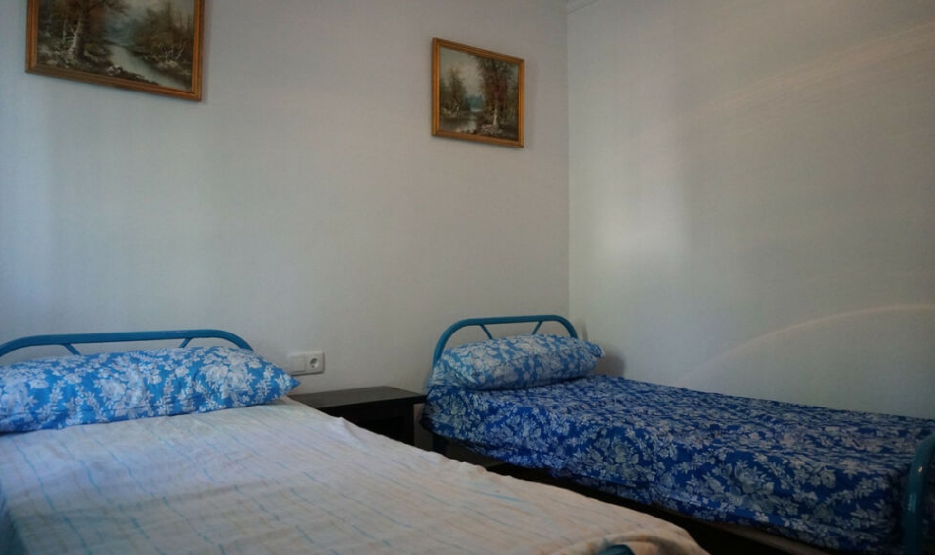 Resale - House -
Sayalonga