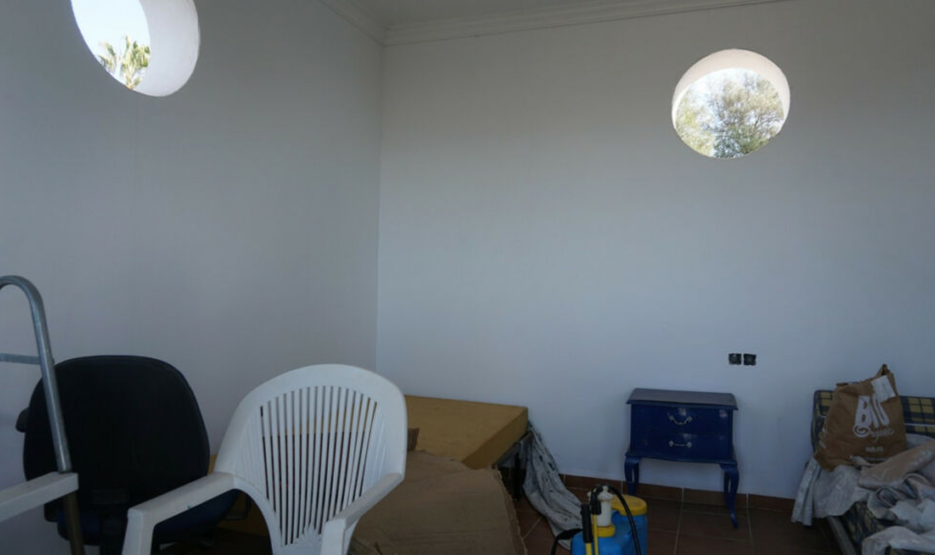 Resale - House -
Sayalonga