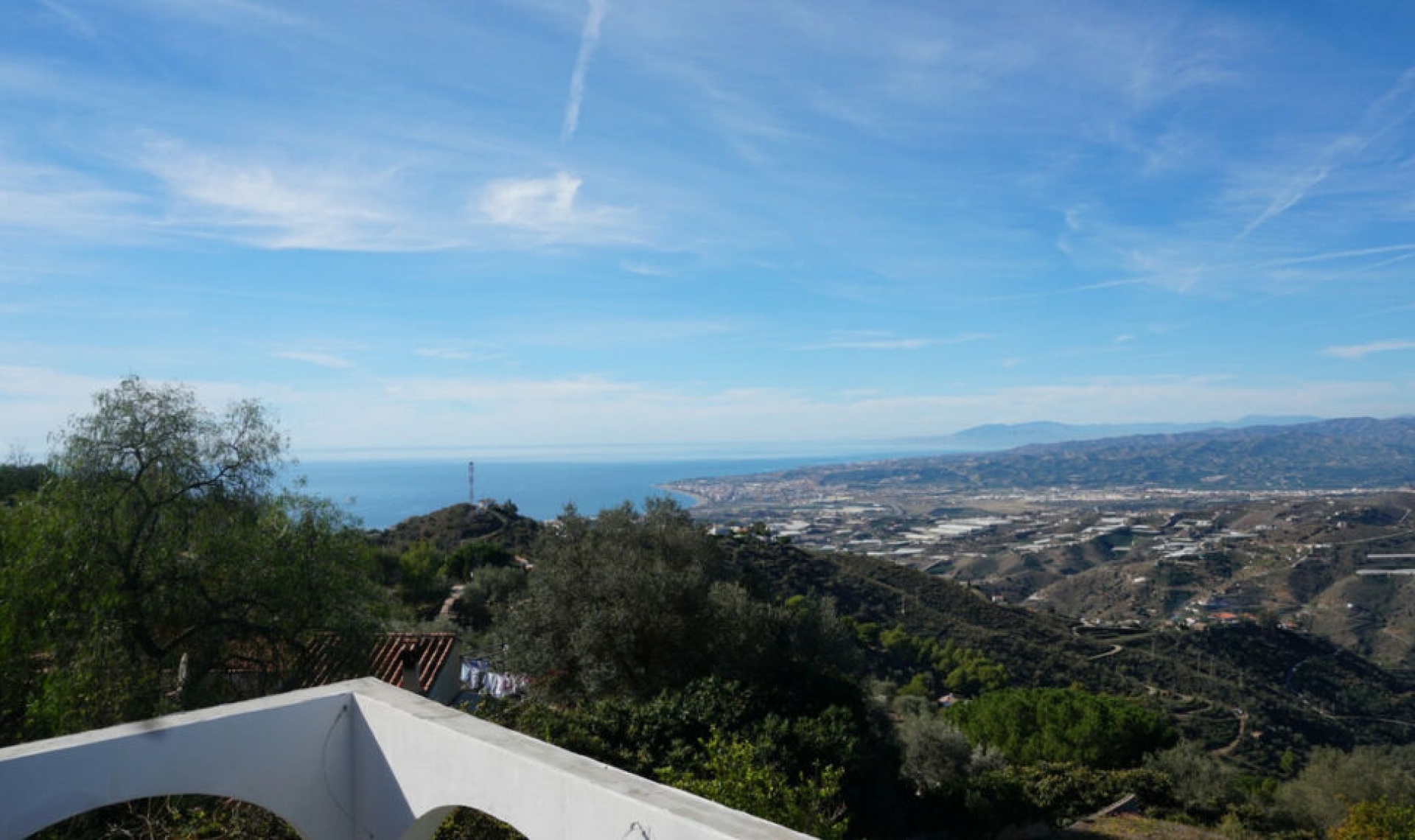 Resale - House -
Sayalonga