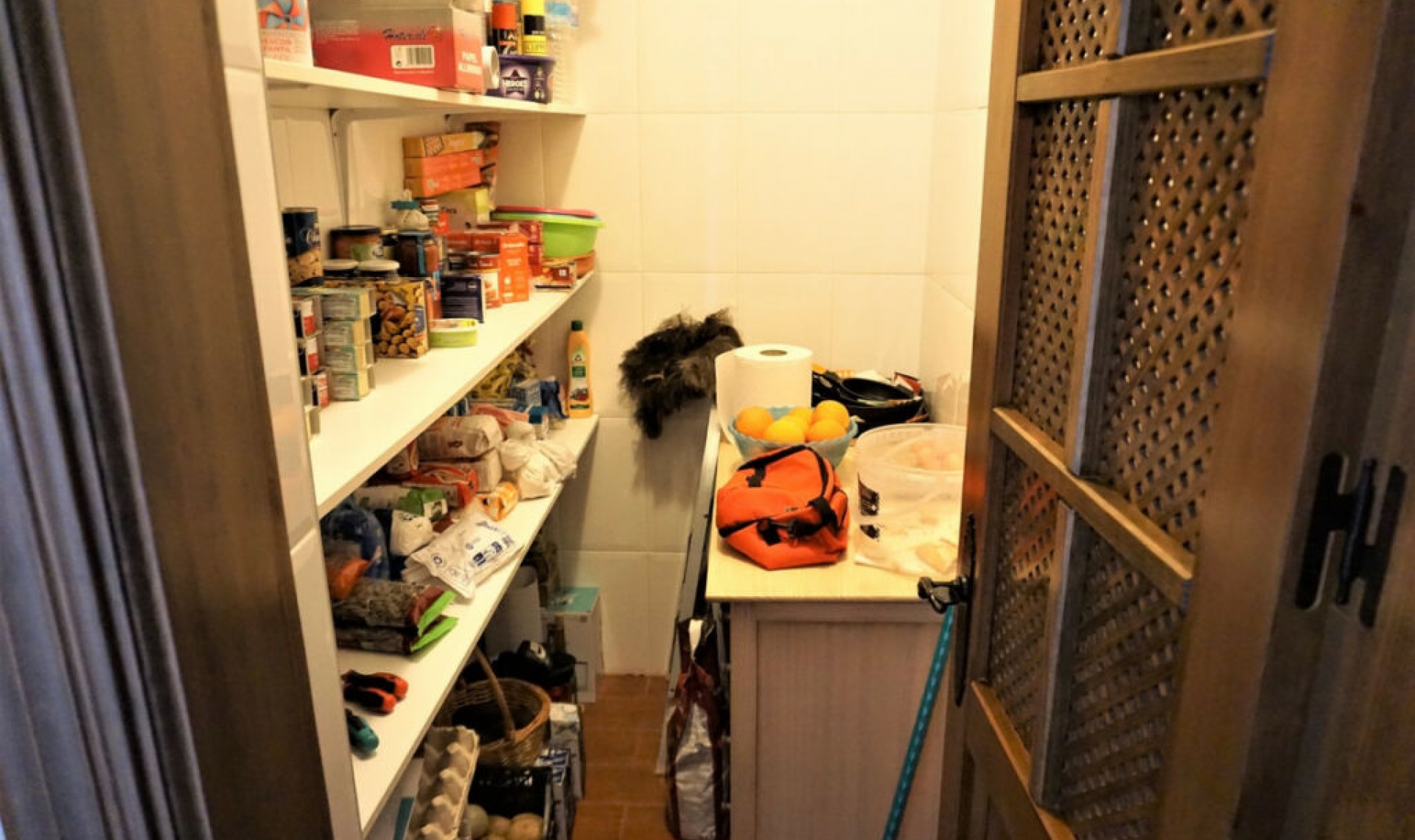 Resale - House -
Sayalonga