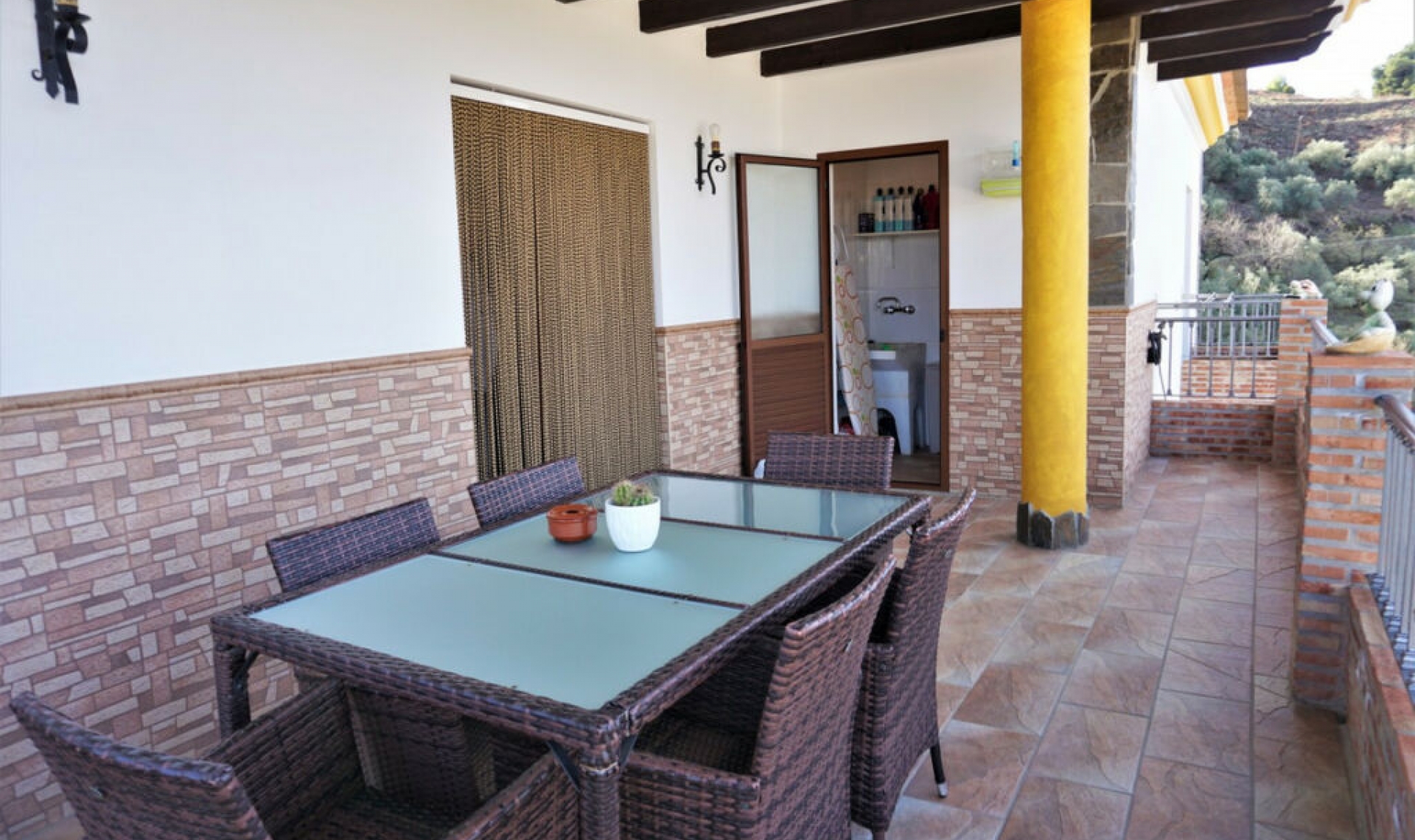 Resale - House -
Sayalonga