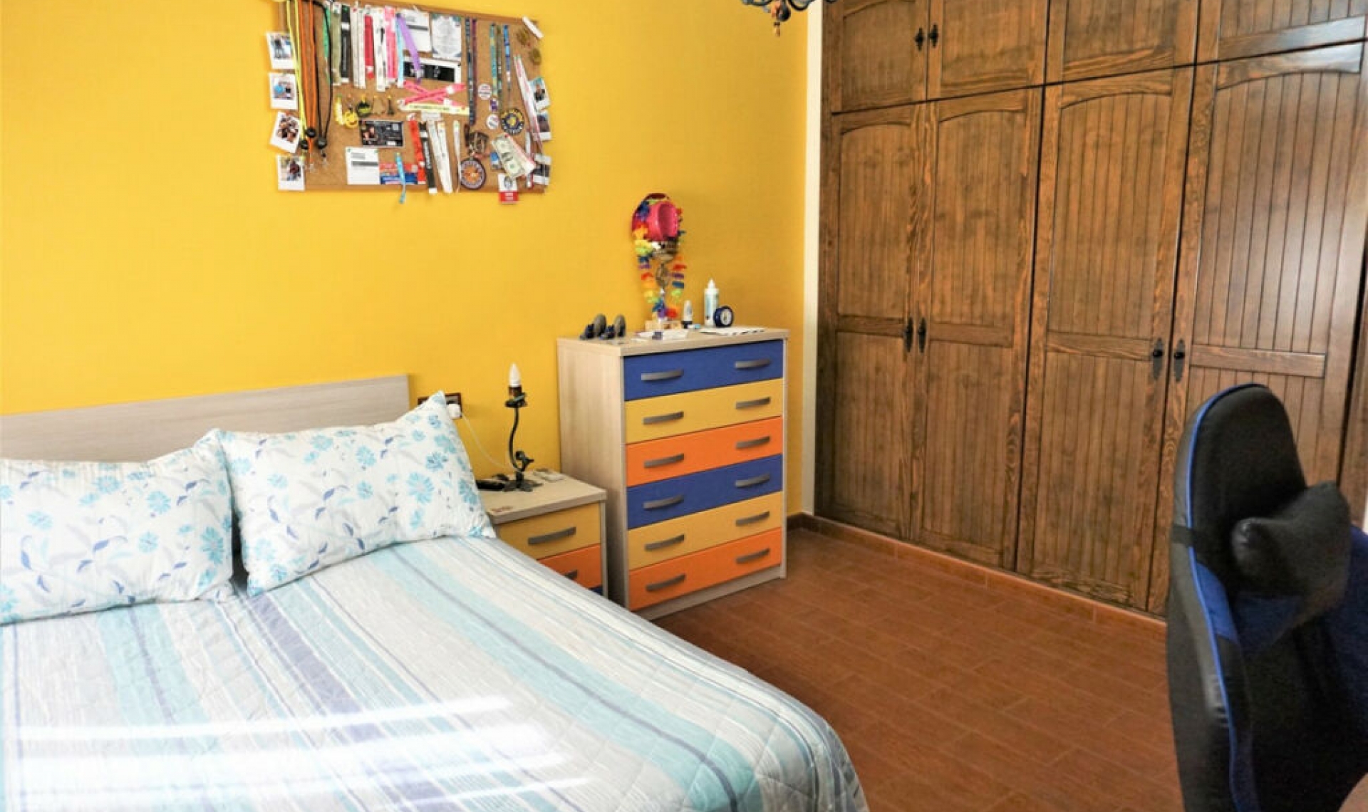 Resale - House -
Sayalonga