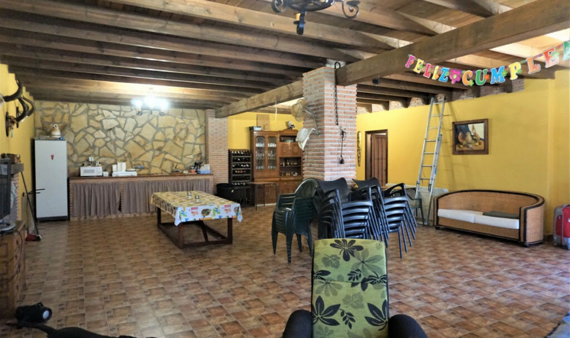 Resale - House -
Sayalonga