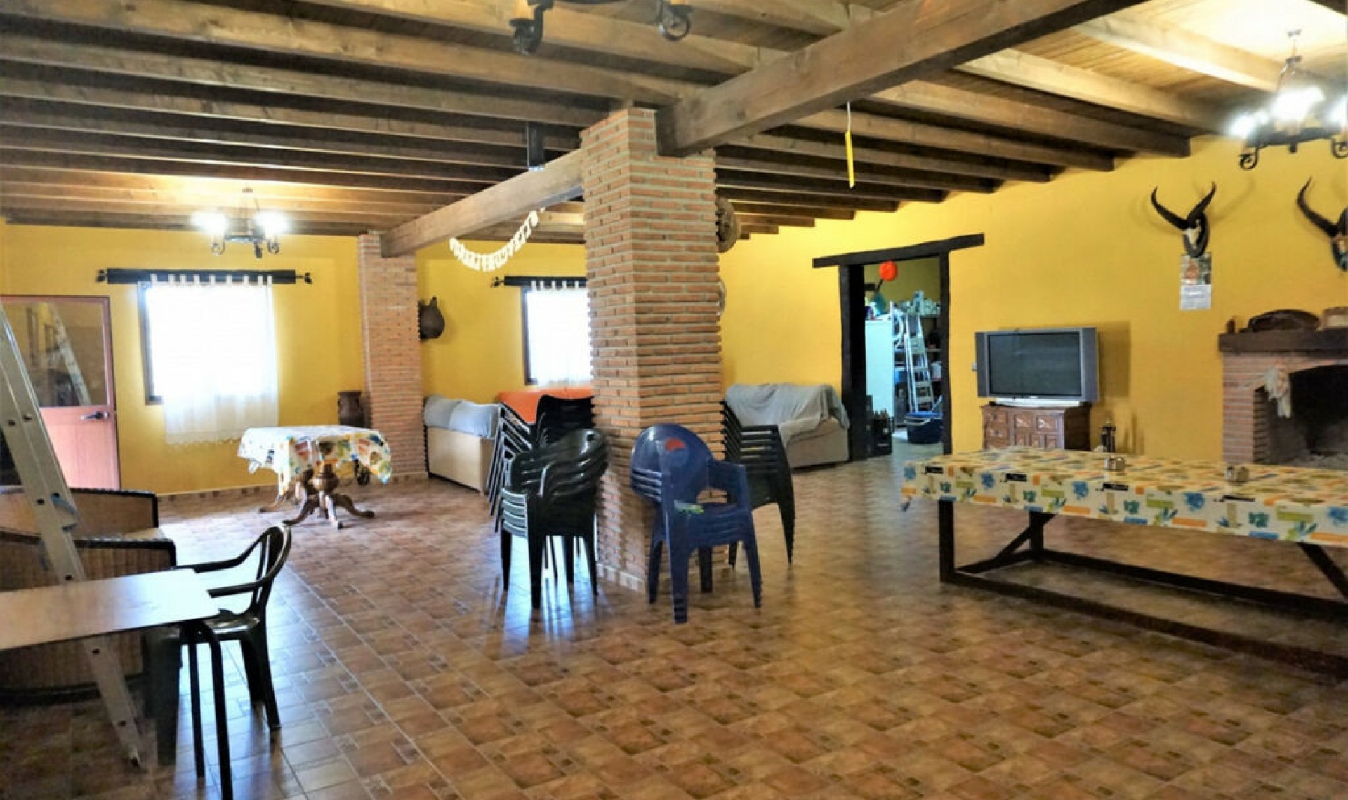 Resale - House -
Sayalonga
