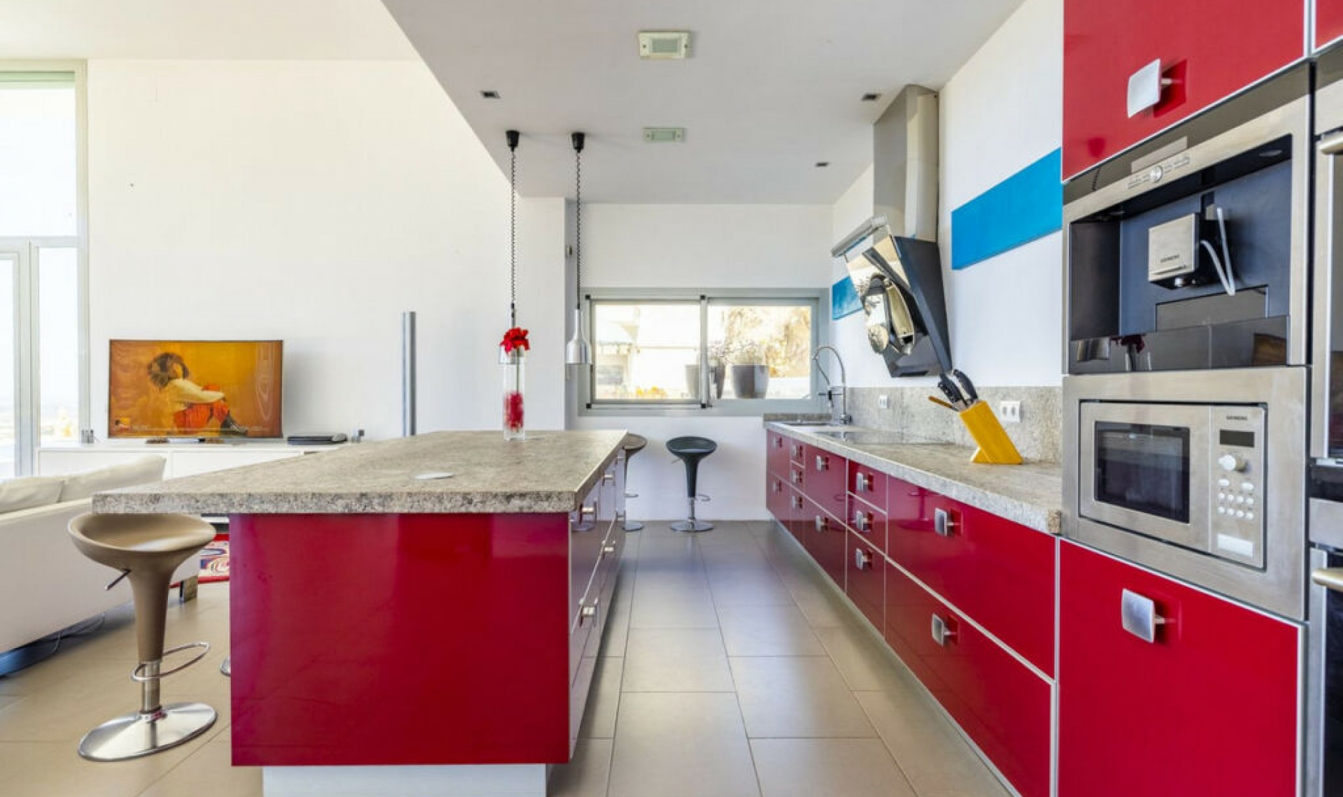 Resale - House -
Sayalonga