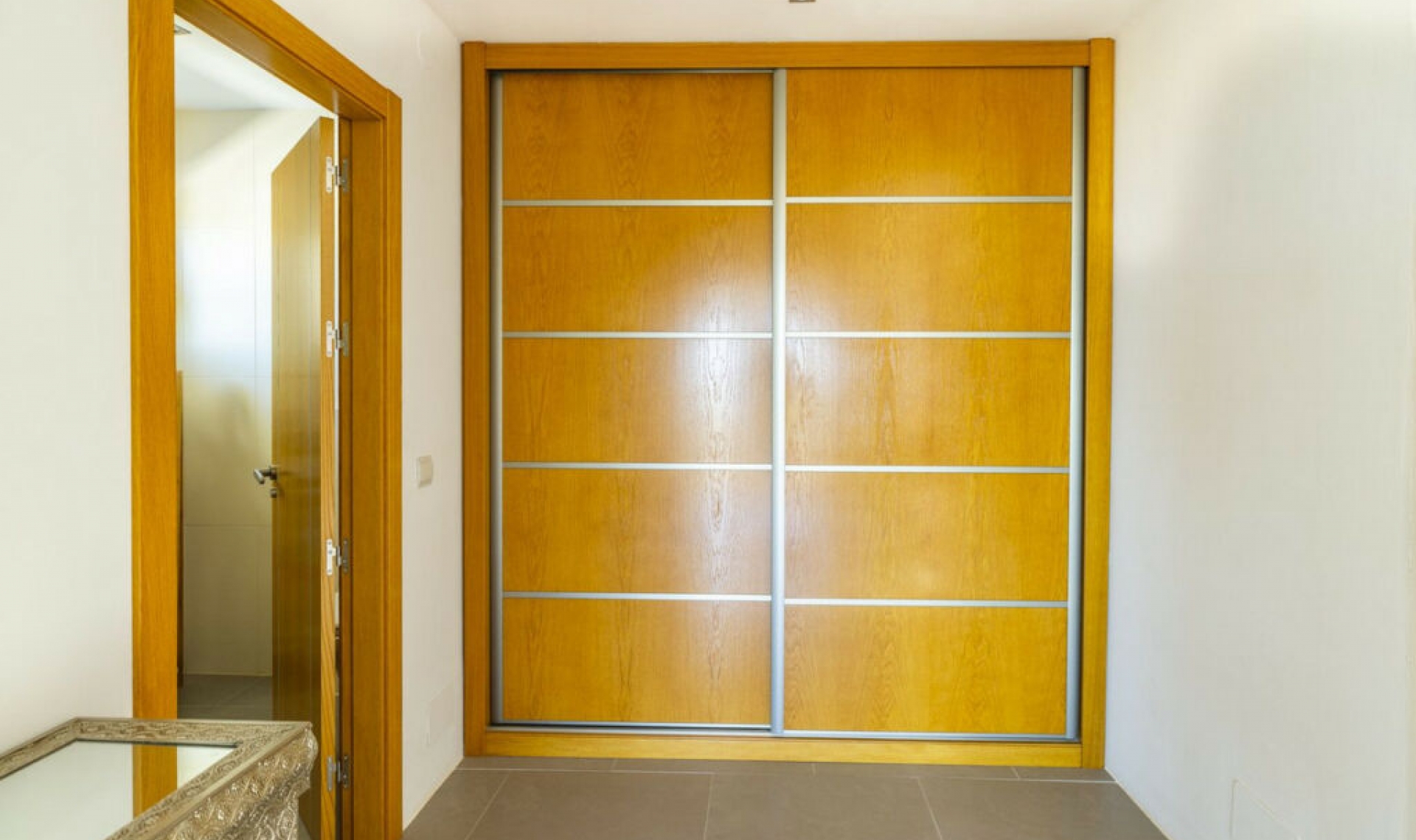 Resale - House -
Sayalonga