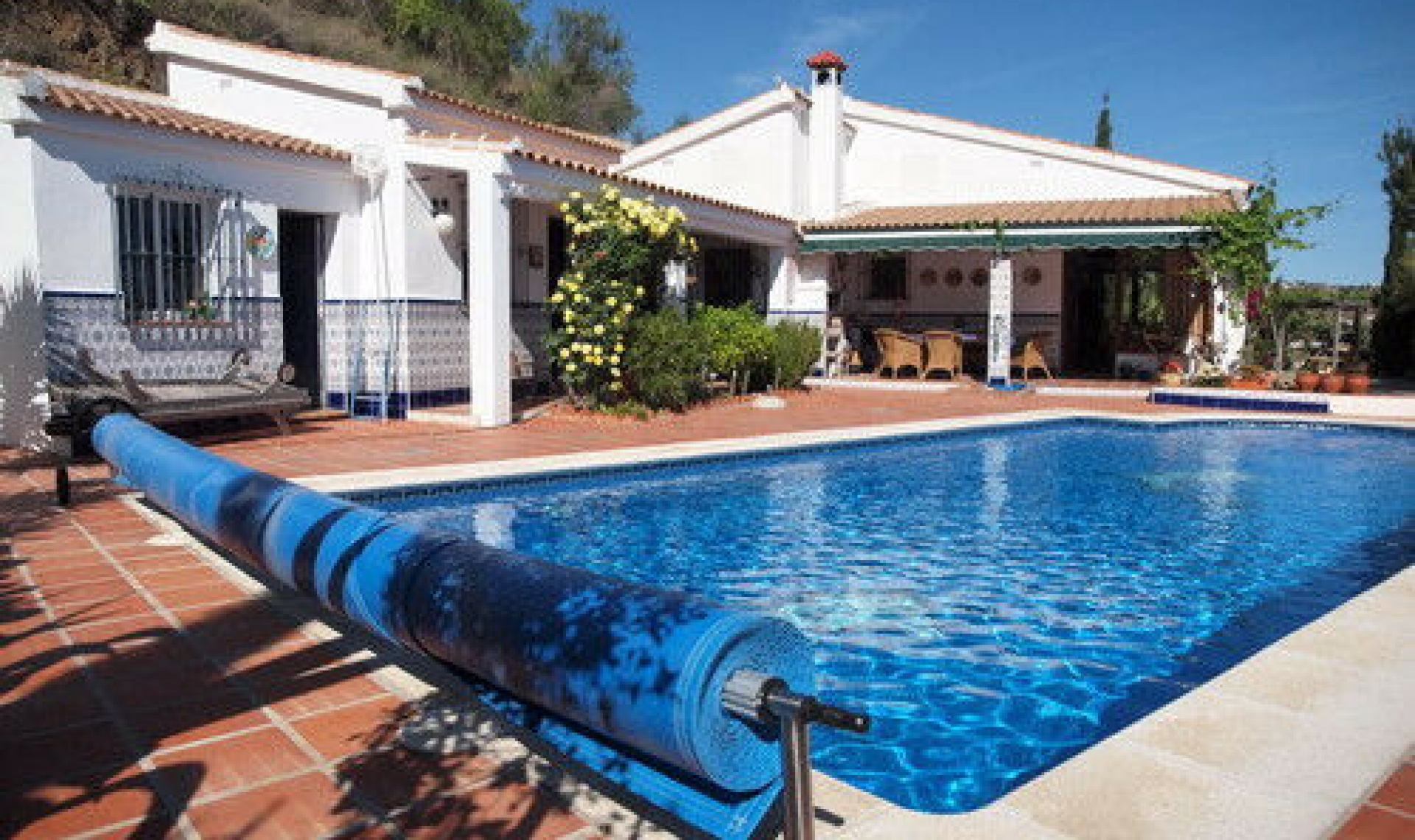 Resale - House -
Sayalonga