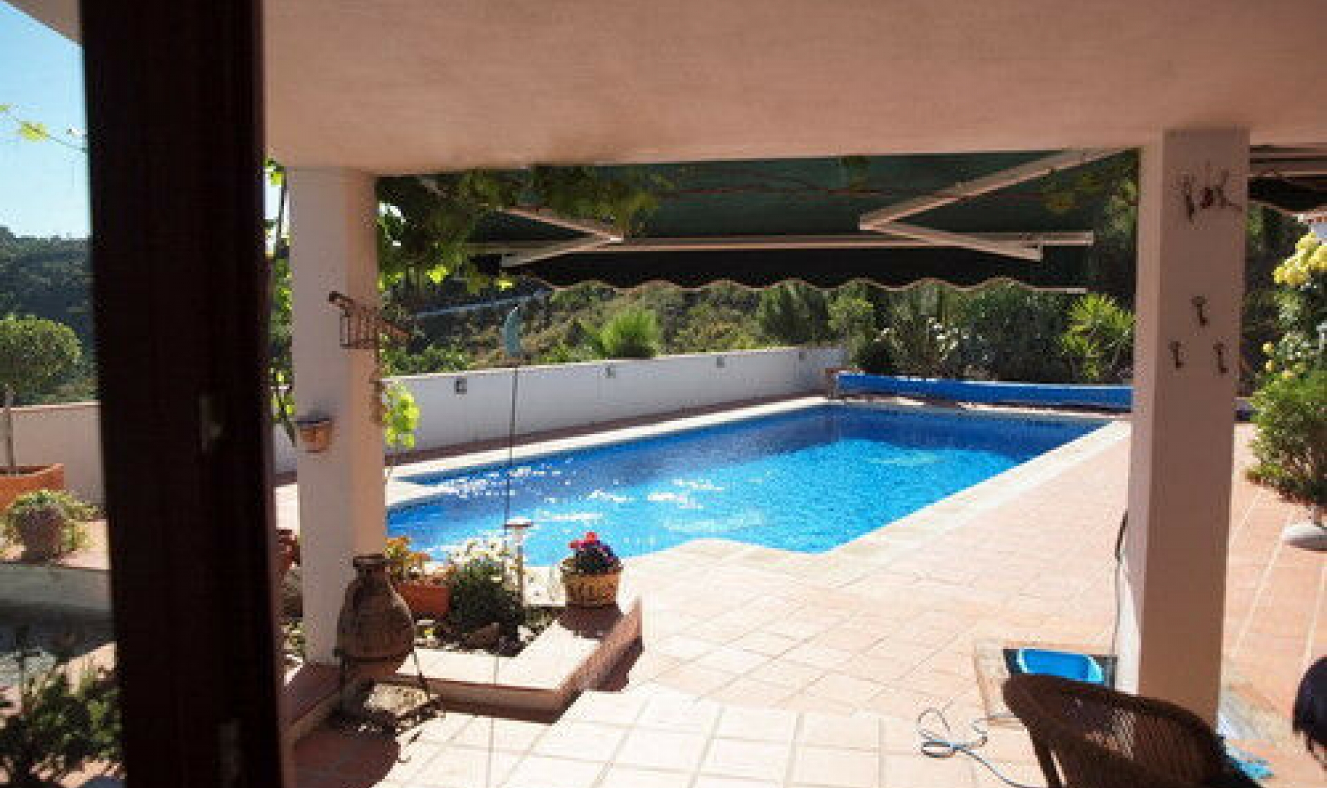 Resale - House -
Sayalonga